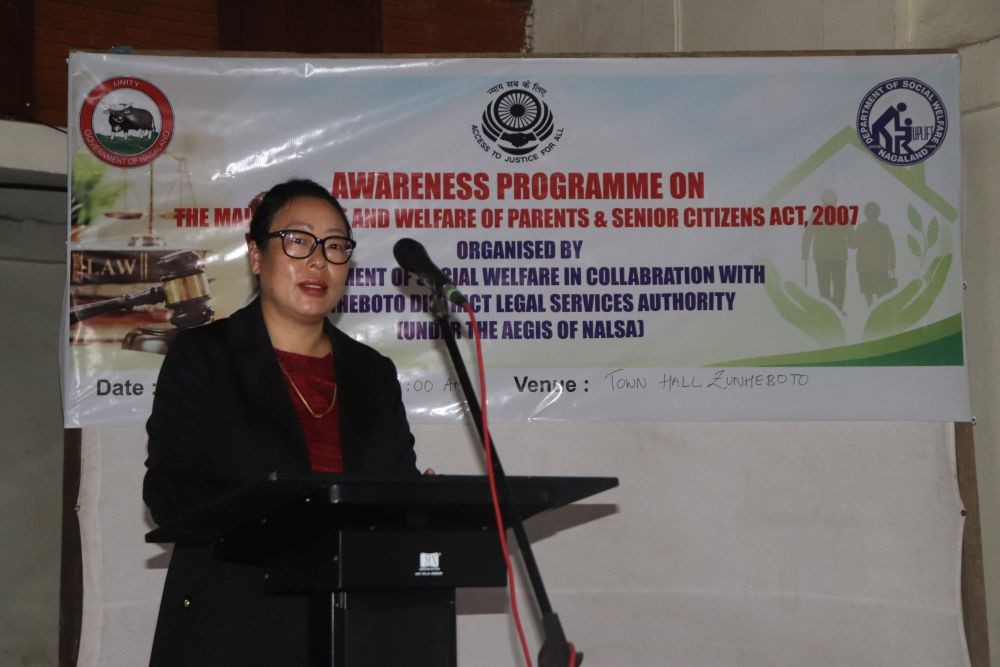 Easter H Yeptho, Retainer Lawyer, ZDLSA addressing the gathering on October 1. (Morung Photo)